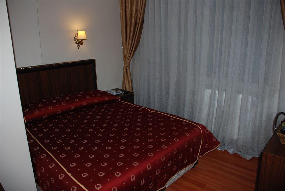 K Royal Hotel - Old City Istanbul Exterior photo